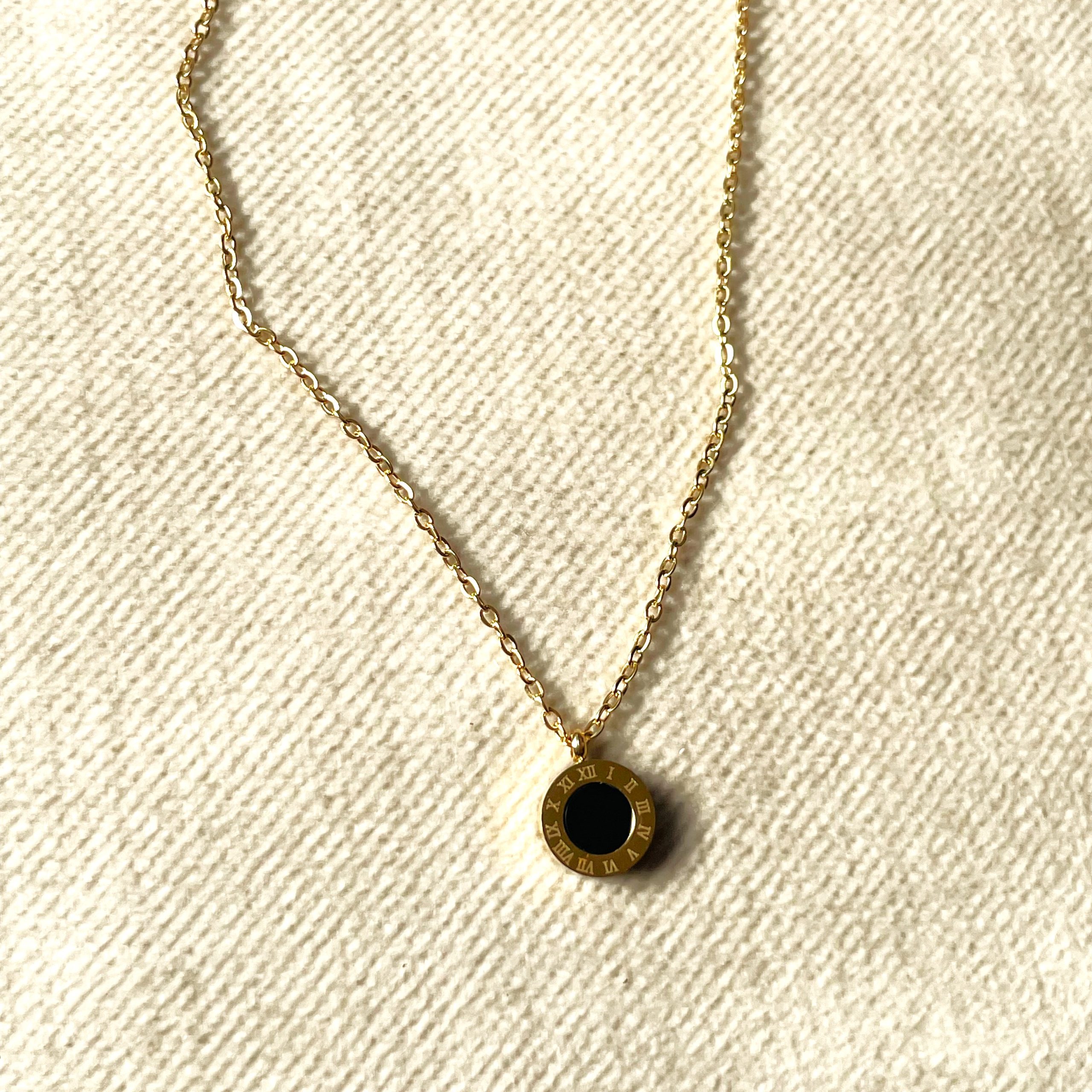 collier chiffre romain double face