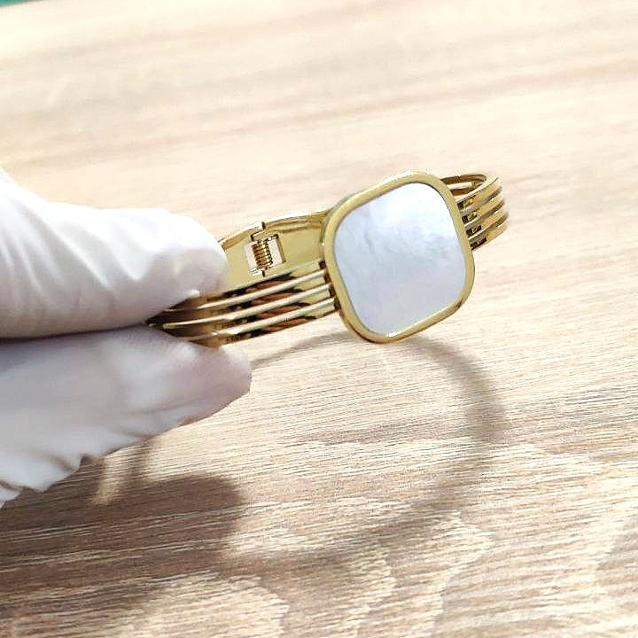 bracelet blanc